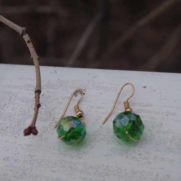 Aurora Borealis Gold Tone Dangle Drop Earrings - Picture 3 of 4